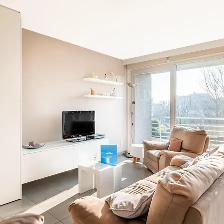 Apartment In St-idesbald Near The Sea, Cleaning Included *