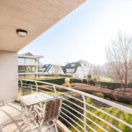 In St-idesbald Near The Sea, Cleaning Included Apartamento Koksijde